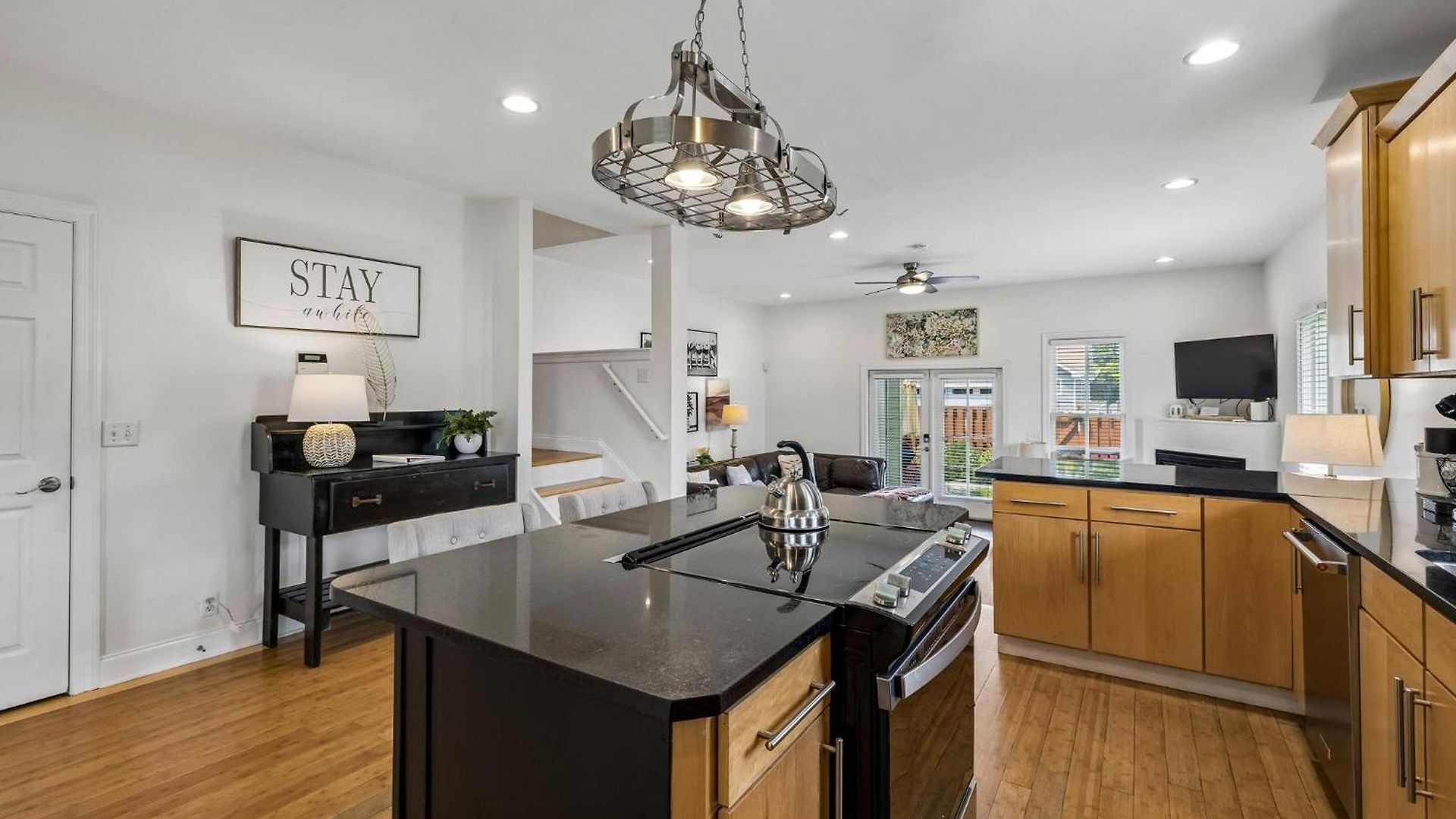 Spacious Townhouse W Exclusive Backyard Nashville