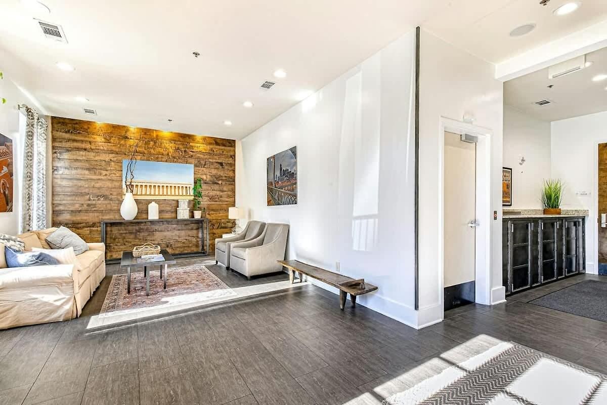 West End Retreat Near Vanderbilt & Park Holiday home Nashville