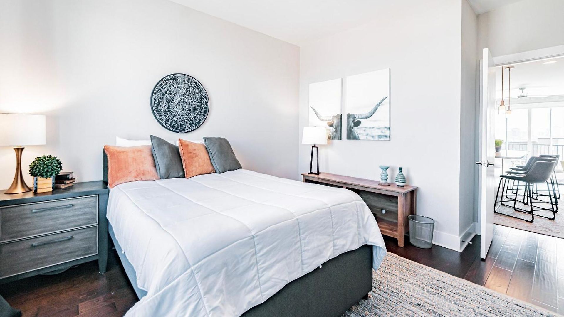 Modern Skyline-view Townhome For Groups Up To 8 Nashville