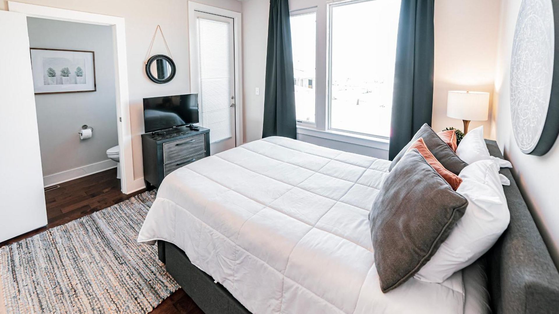 Holiday home Modern Skyline-view Townhome For Groups Up To 8