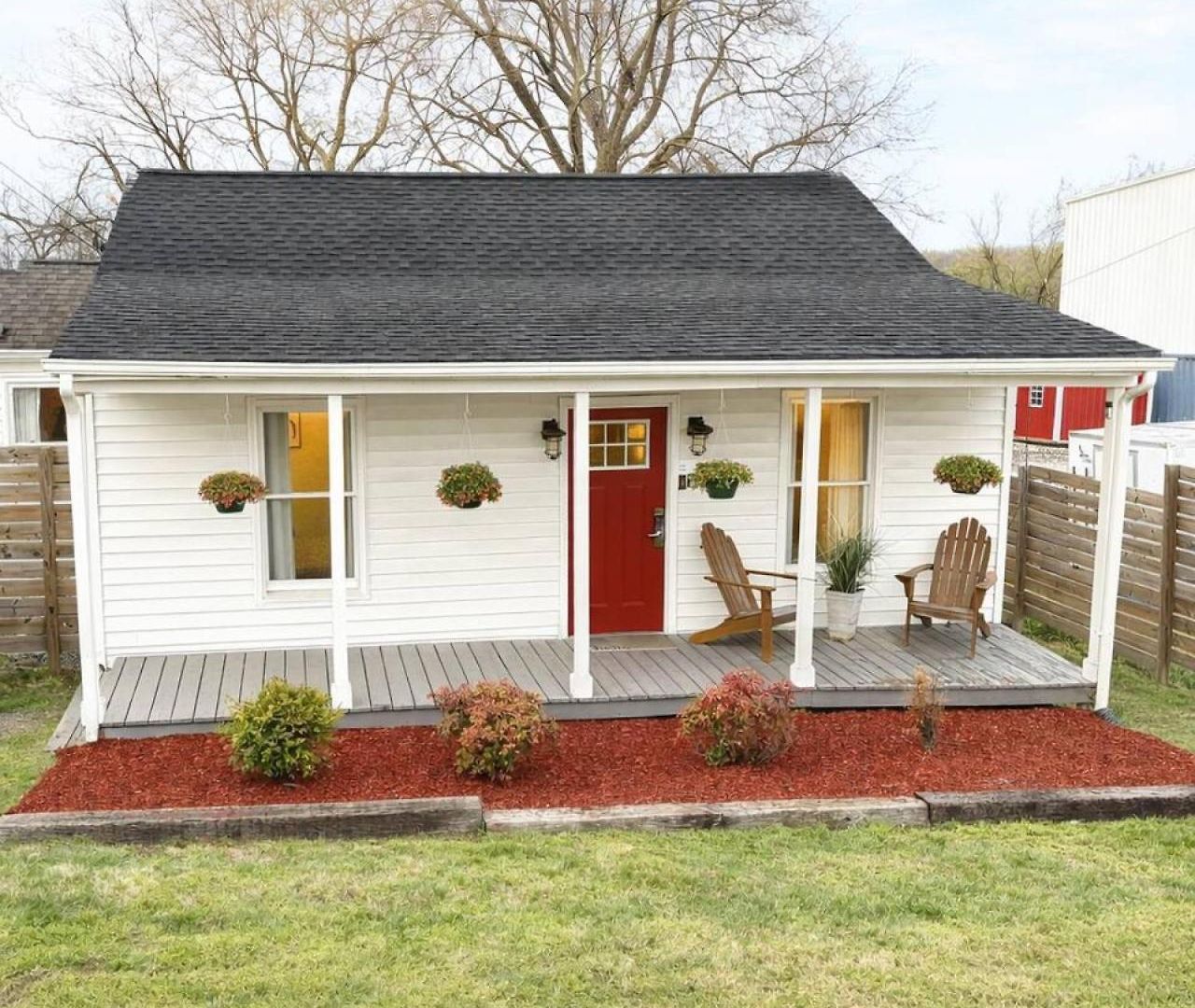 1947 Rustic Farmhouse. East Nash. Mins To Broadway *