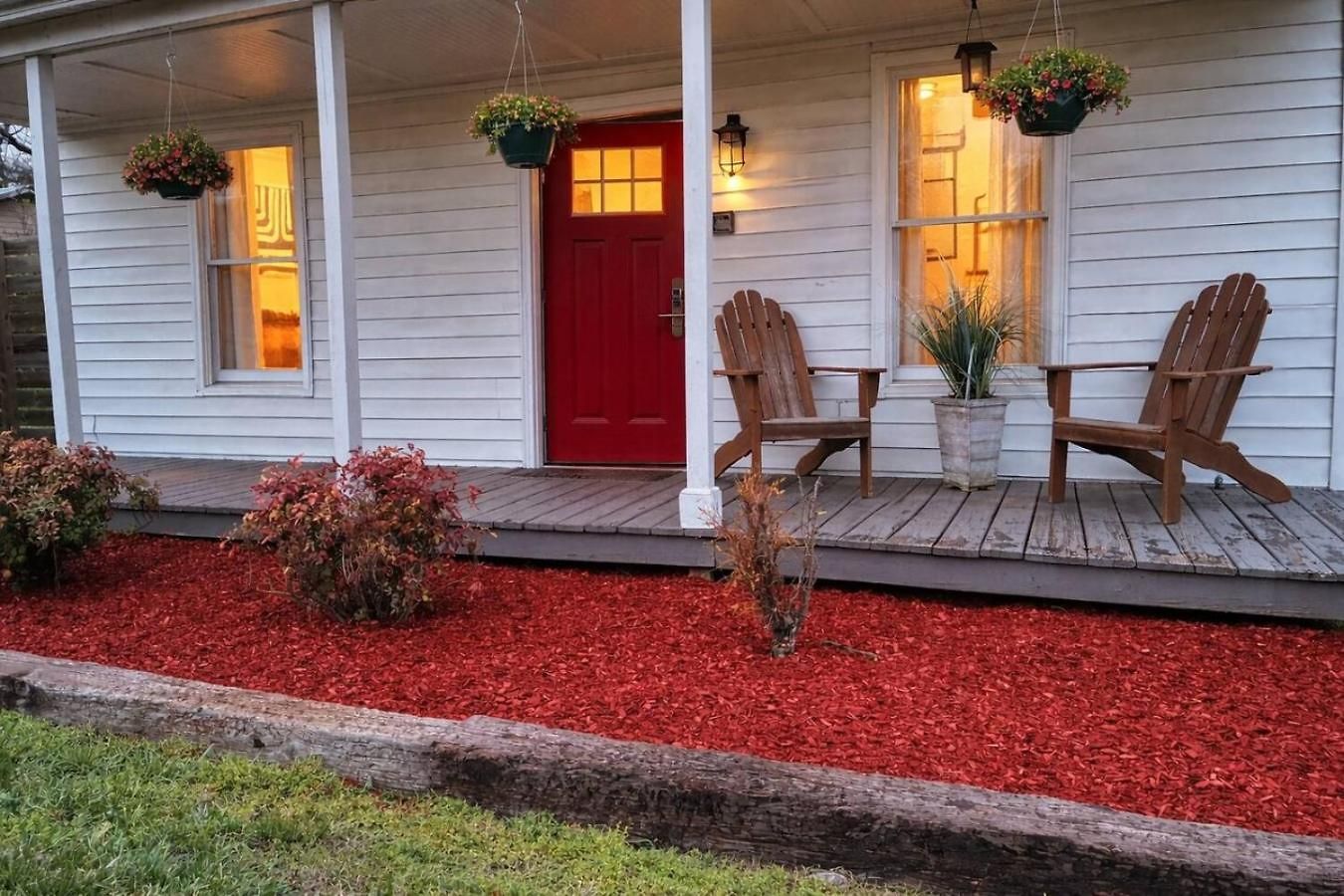 1947 Rustic Farmhouse. East Nash. Mins To Broadway