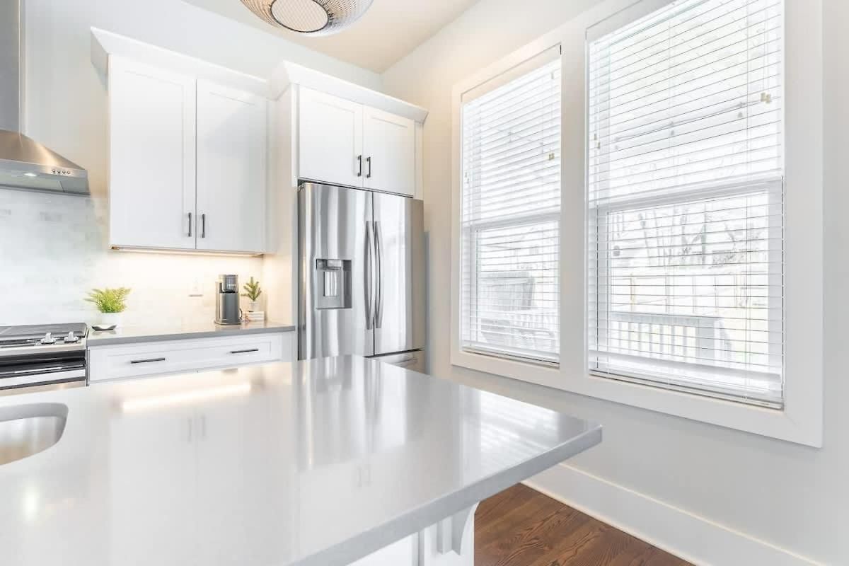 4br East - Walk To Bars & Restaurants