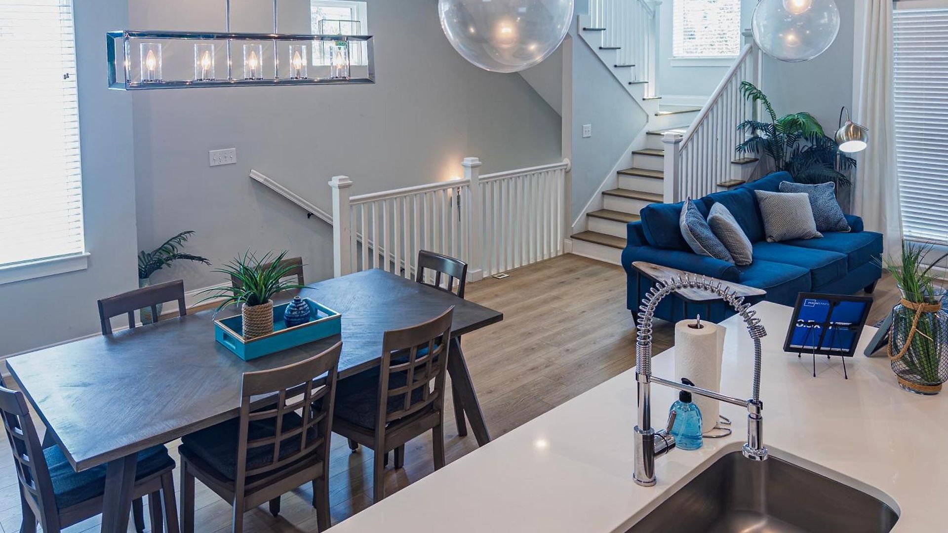 Beautiful Modern Townhome In For Groups & Families * Nashville