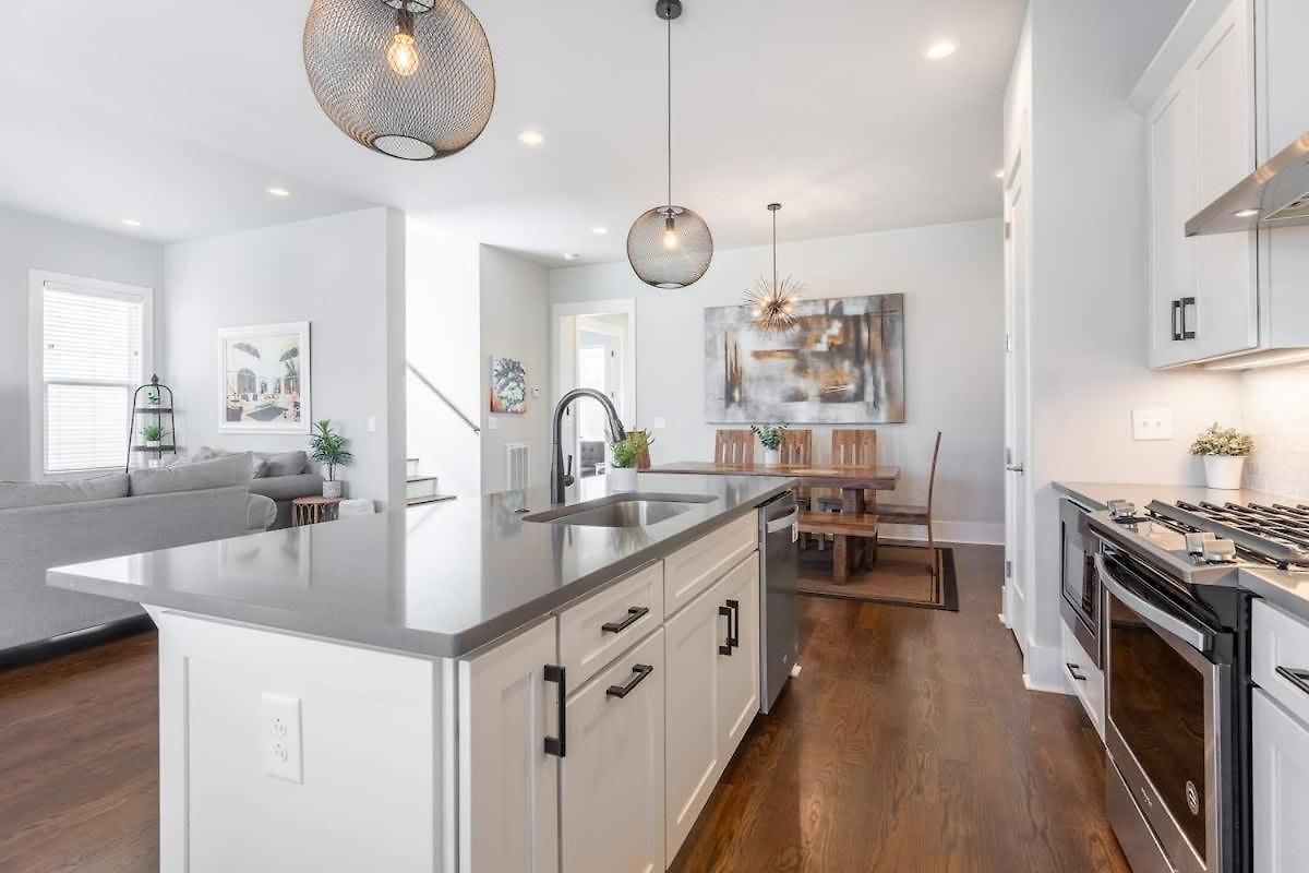 4br East - Walk To Bars & Restaurants Holiday home *