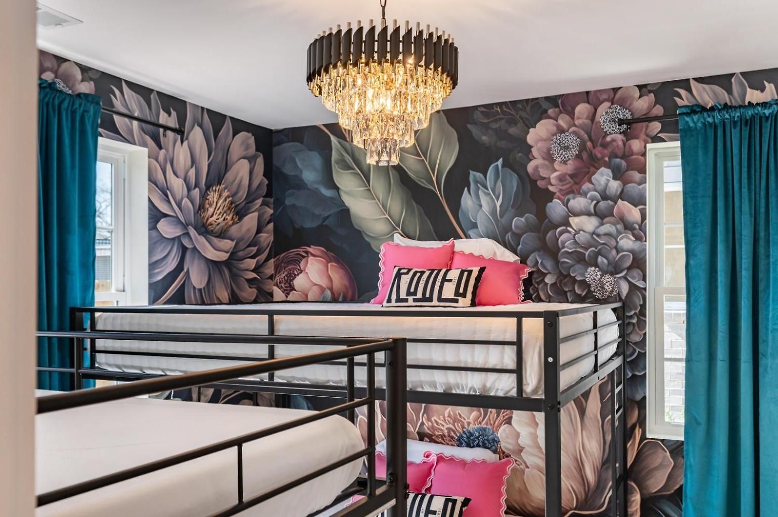 Homestay Rose Social - Rooftop Hot Tubgame Roomsleeps 12 *