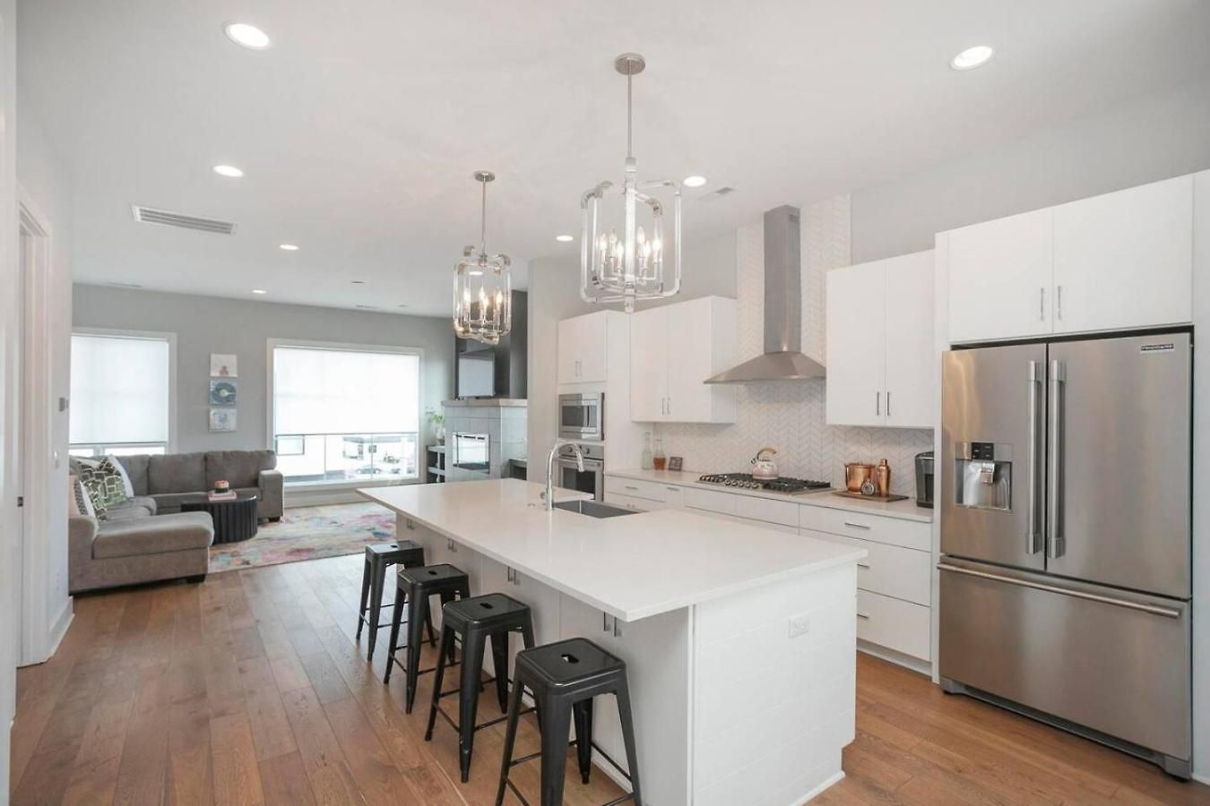 Downtown Modern, Rooftop Patio, Vanderbilt, 8 Beds Holiday home Nashville
