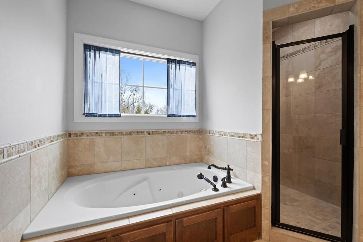 Holiday home Cedar Peak - Pool Hot Tub & Gym Sleeps 24