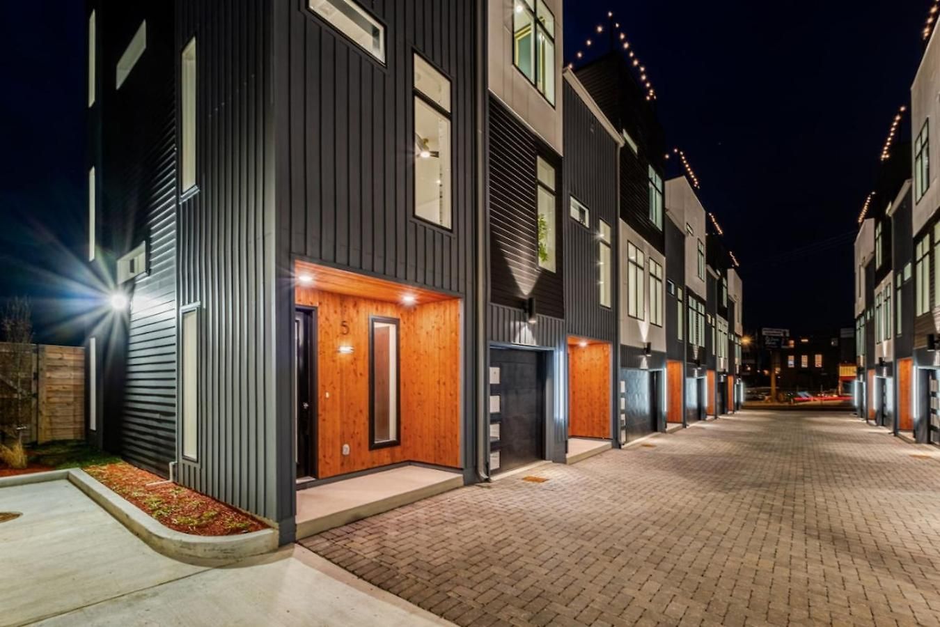 Luxury Living At Velvet And Vinyl Rooftop 6 Beds Holiday home