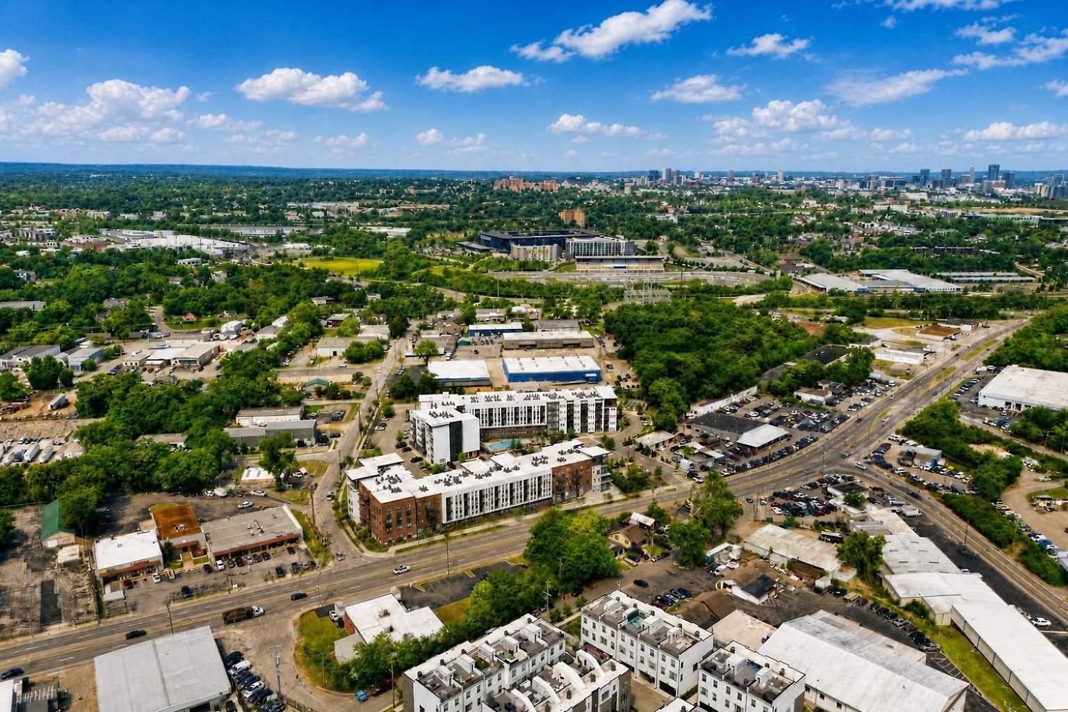 Holiday home Rooftop Deck Townhome Sleeps 12 Near Geodis Park Nashville