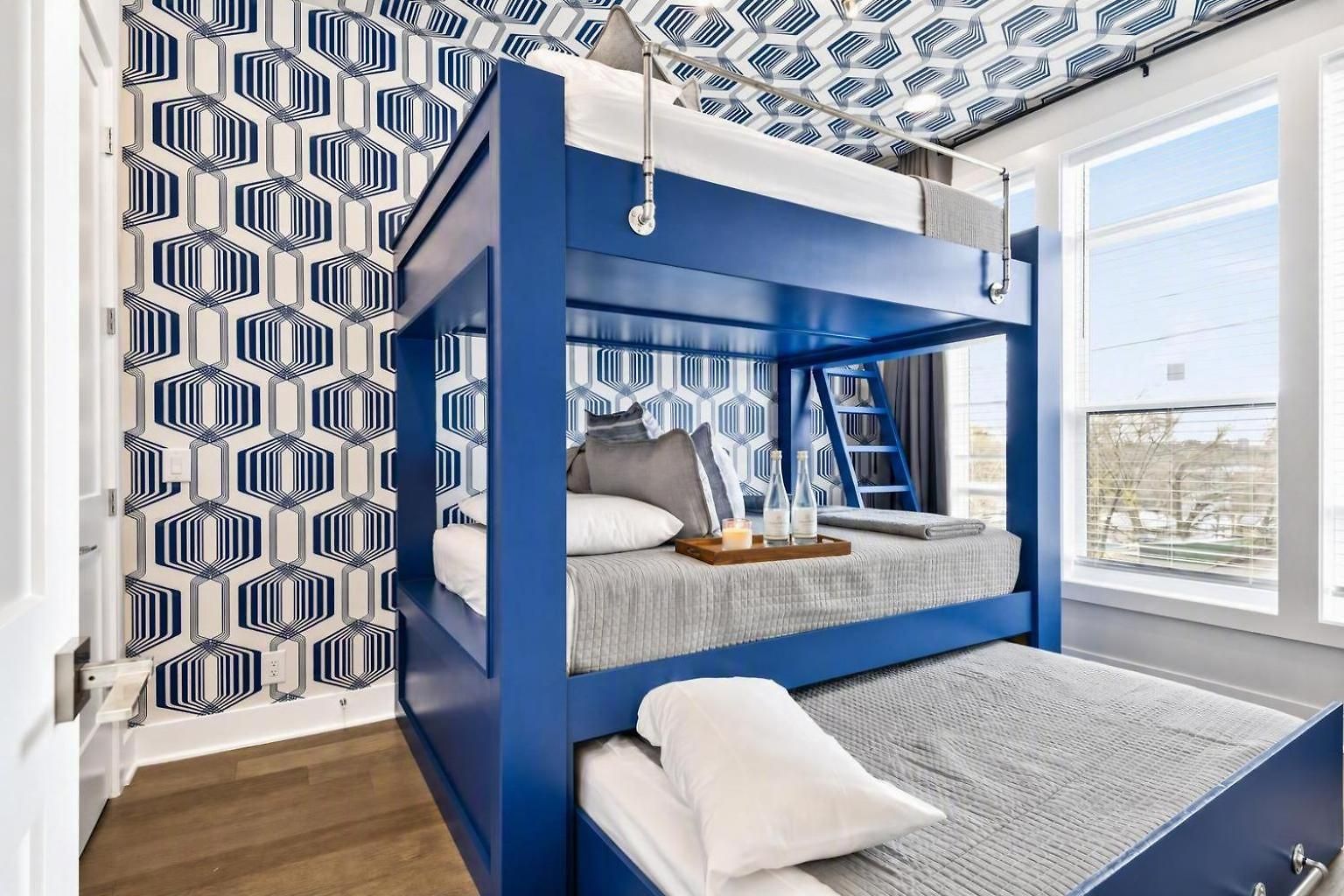 2 Rooftop Homes - Sleeps 24 - Near Geodis Park