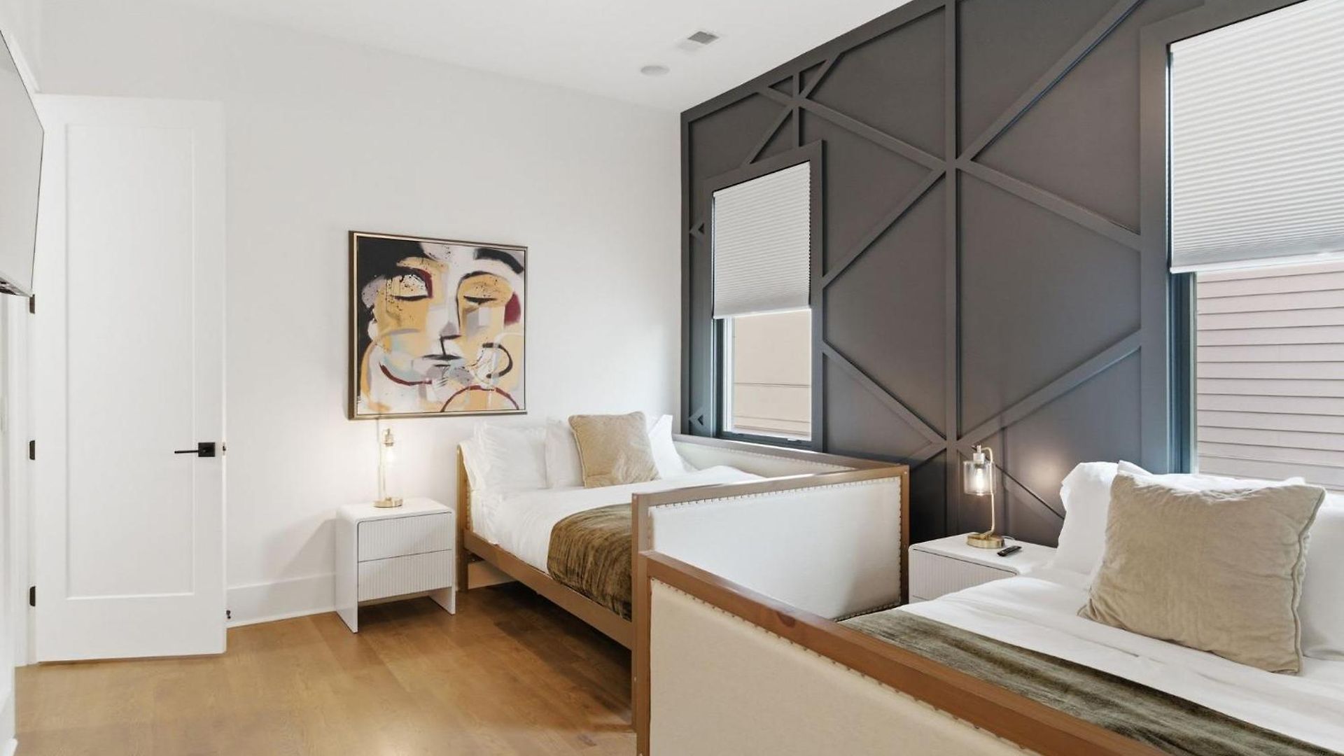 Elevated Luxury Skyline Views Near Broadway Nashville