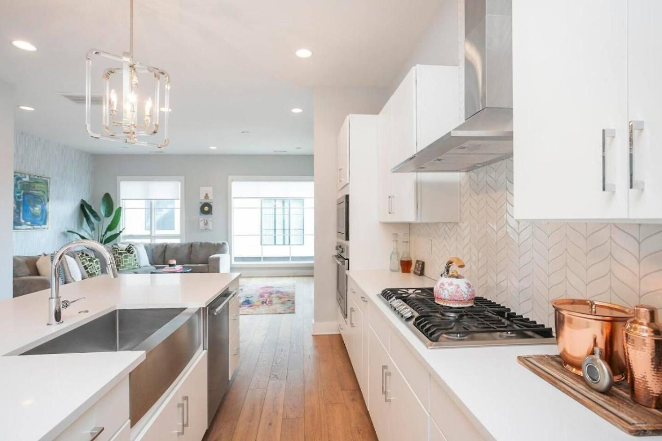 Downtown Modern, Rooftop Patio, Vanderbilt, 8 Beds *