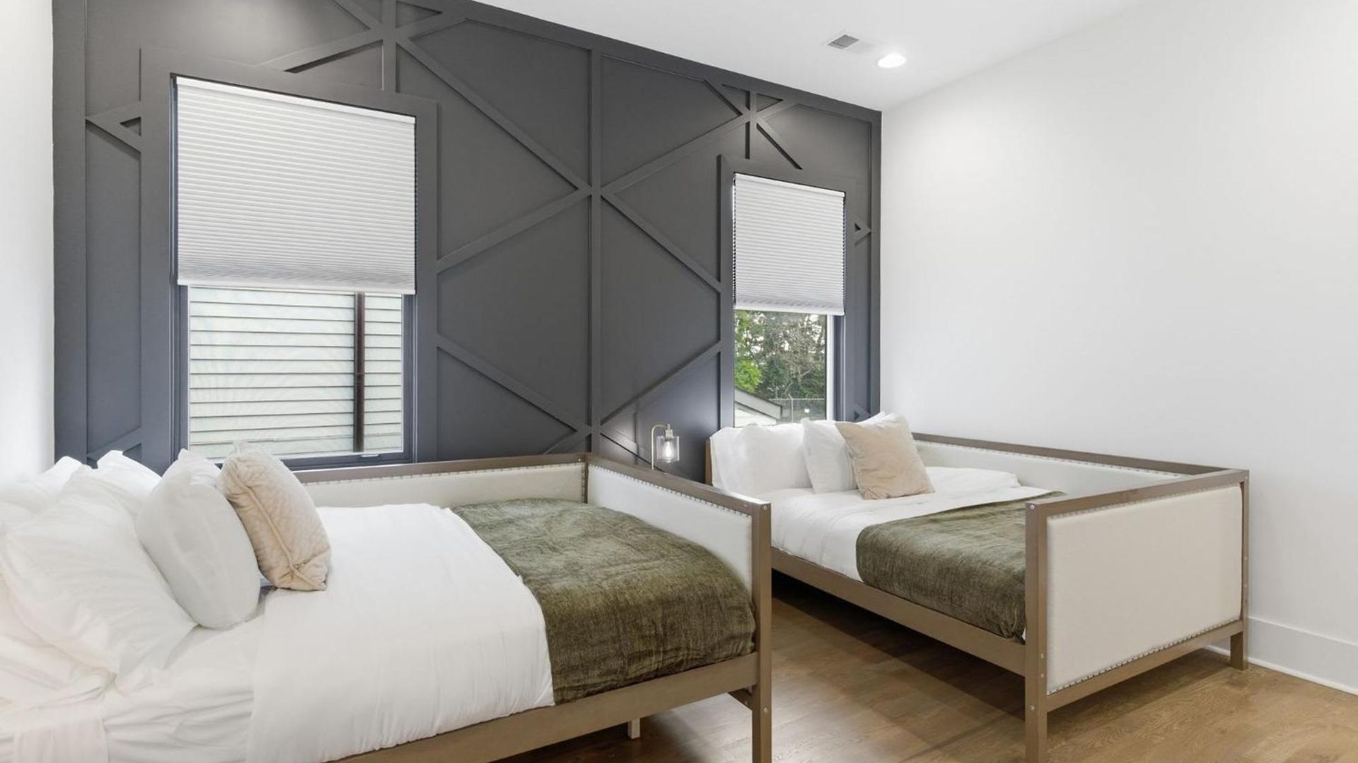 Holiday home Elevated Luxury Skyline Views Near Broadway *