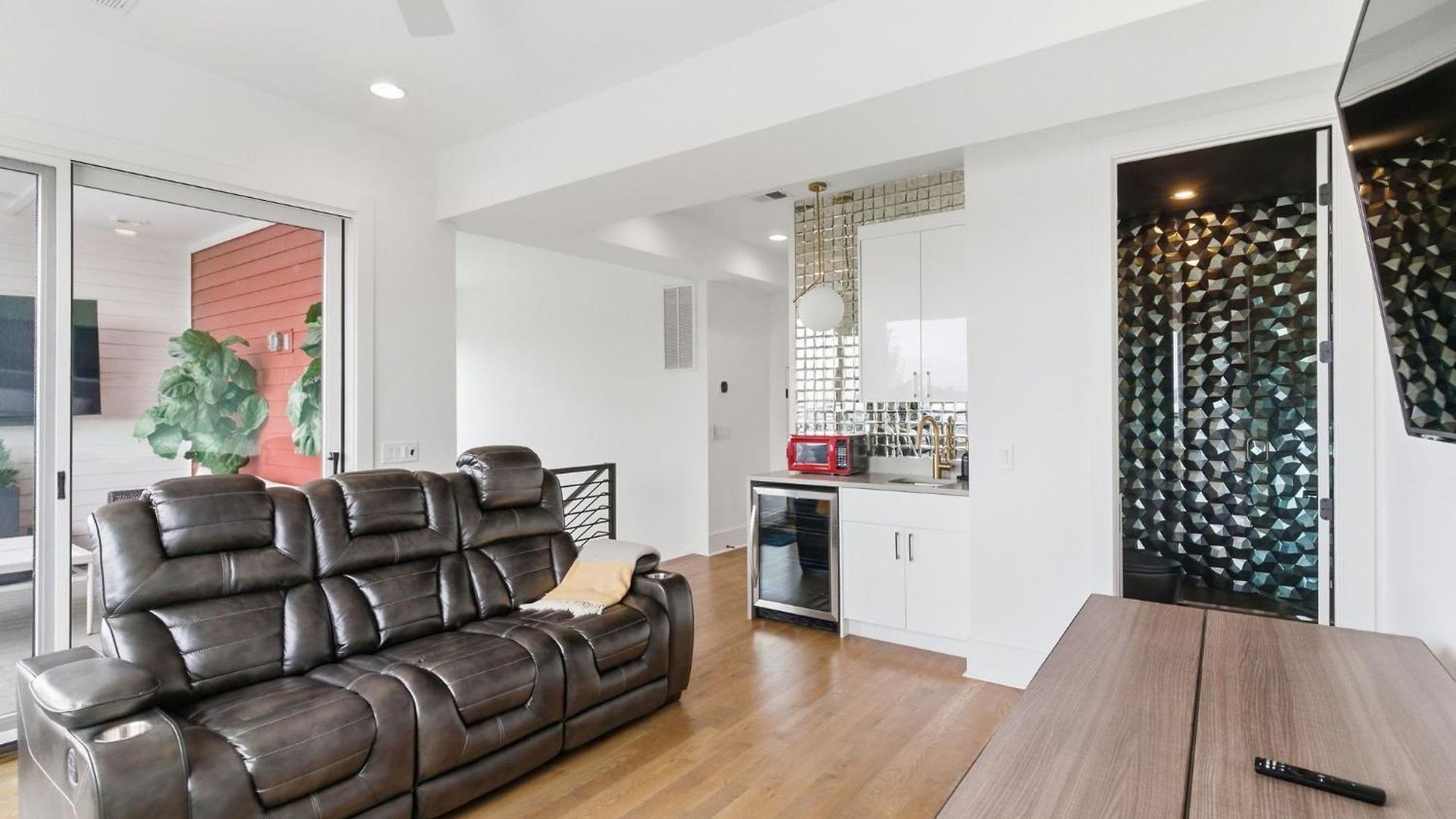 Elevated Luxury Skyline Views Near Broadway * Nashville