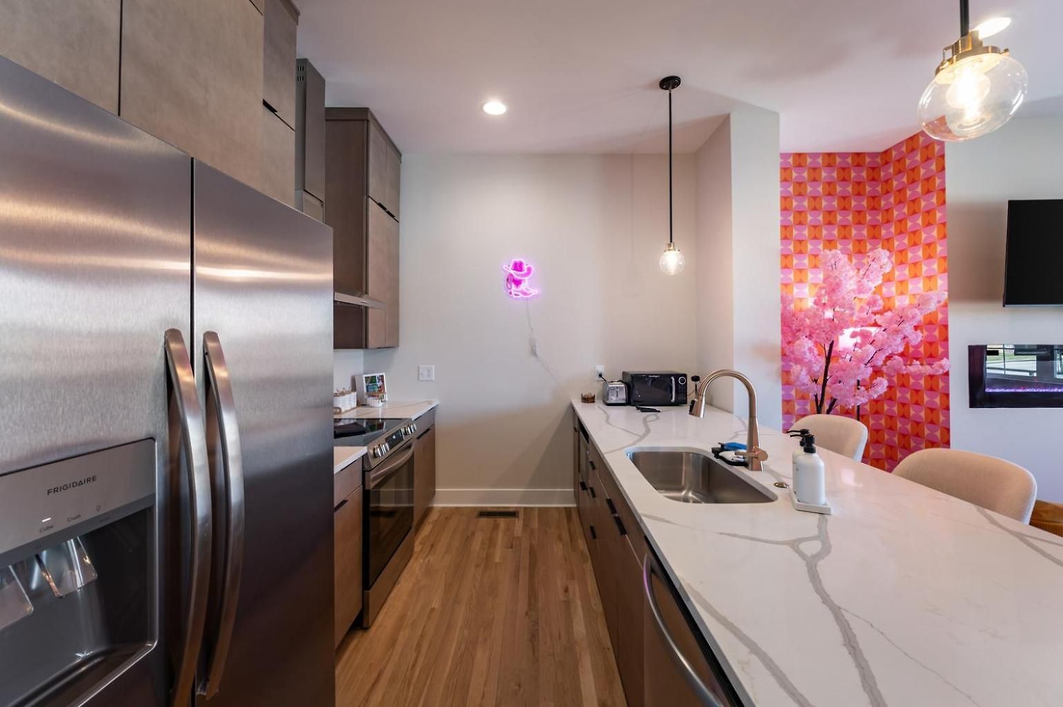 Homestay Rose Social - Rooftop Hot Tubgame Roomsleeps 12 Nashville