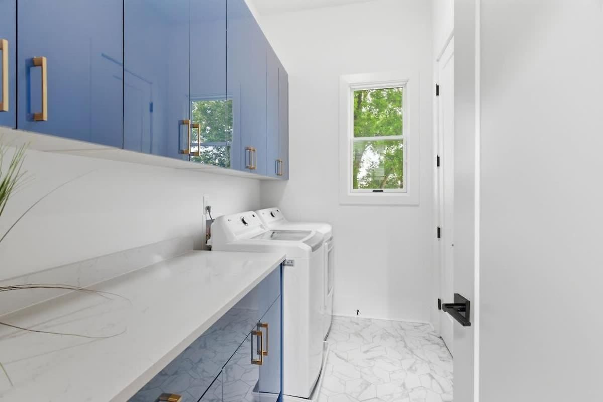 2 Ultra Lux Homes Sleeps 24 Hot Tub & Rooftops * Nashville