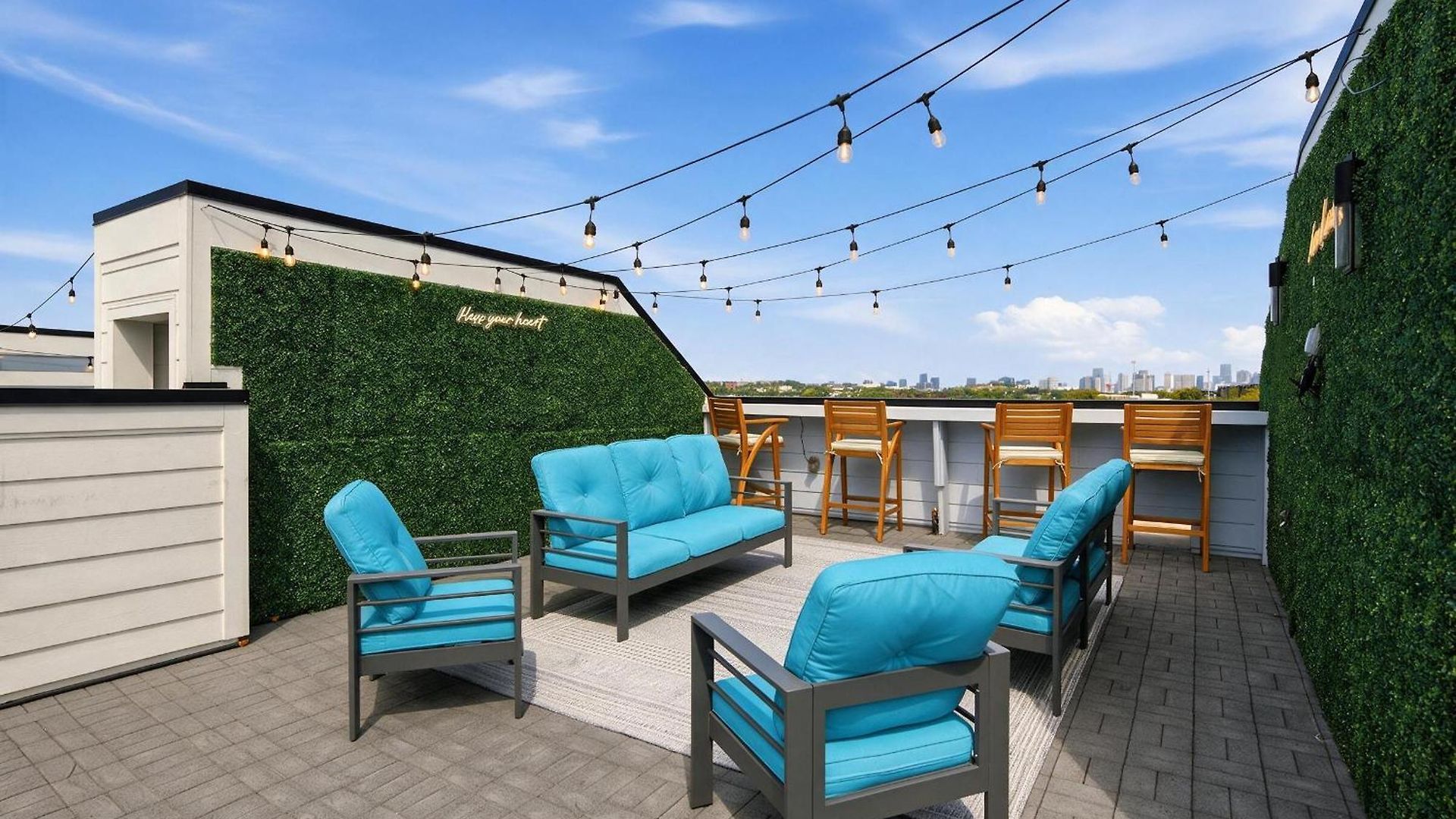 Holiday home Rooftop Deck Townhome Sleeps 12 Near Geodis Park *