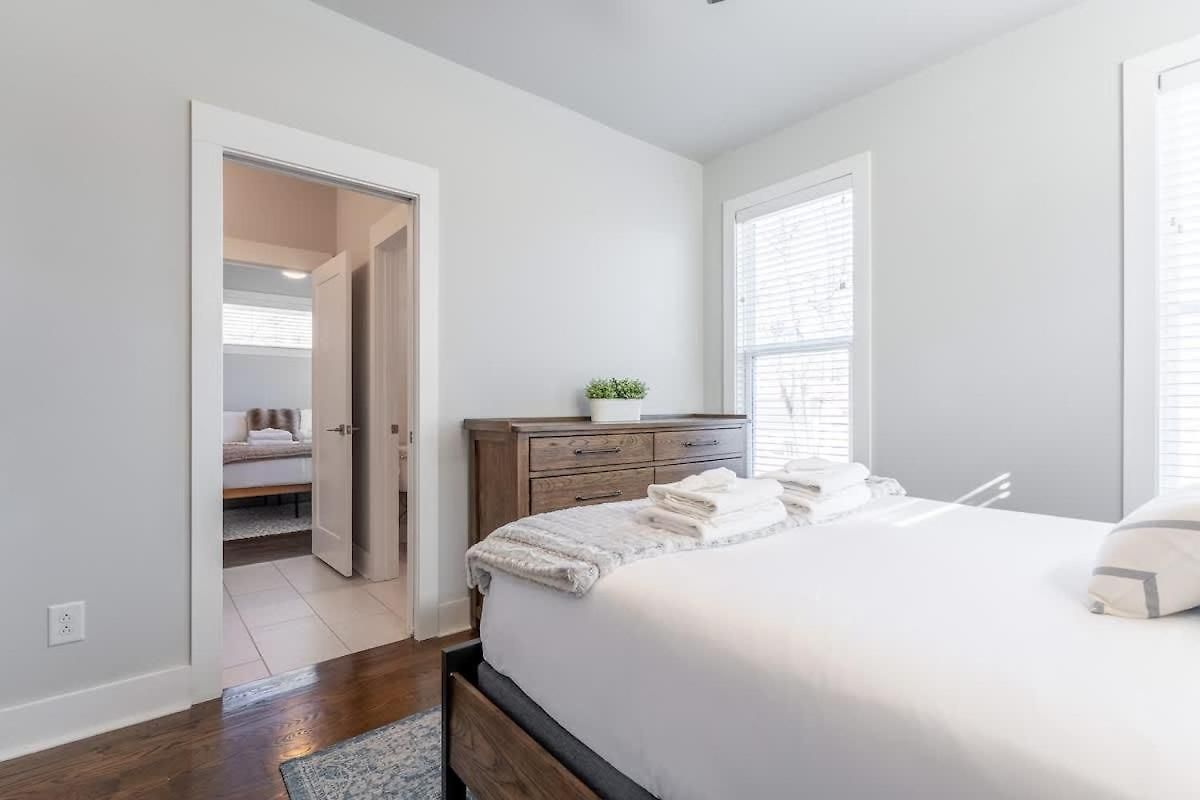 Holiday home 4br East - Walk To Bars & Restaurants *