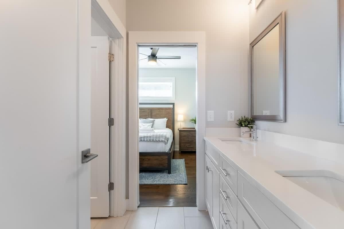 4br East - Walk To Bars & Restaurants Holiday home *