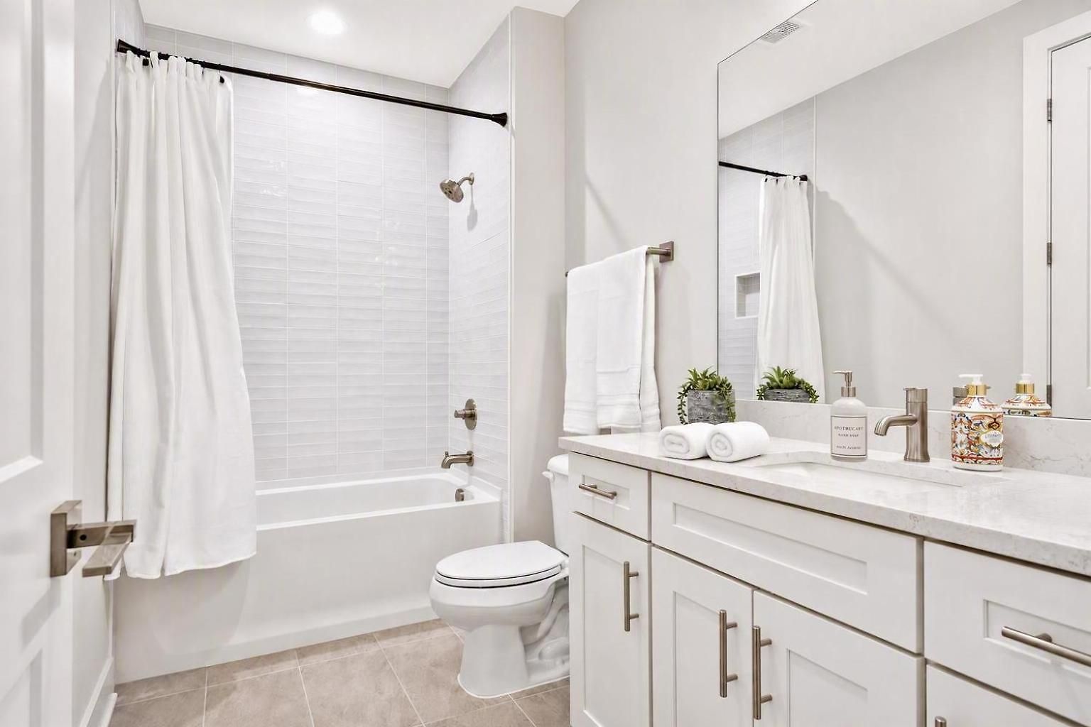 2 Rooftop Homes - Sleeps 24 - Near Geodis Park Nashville