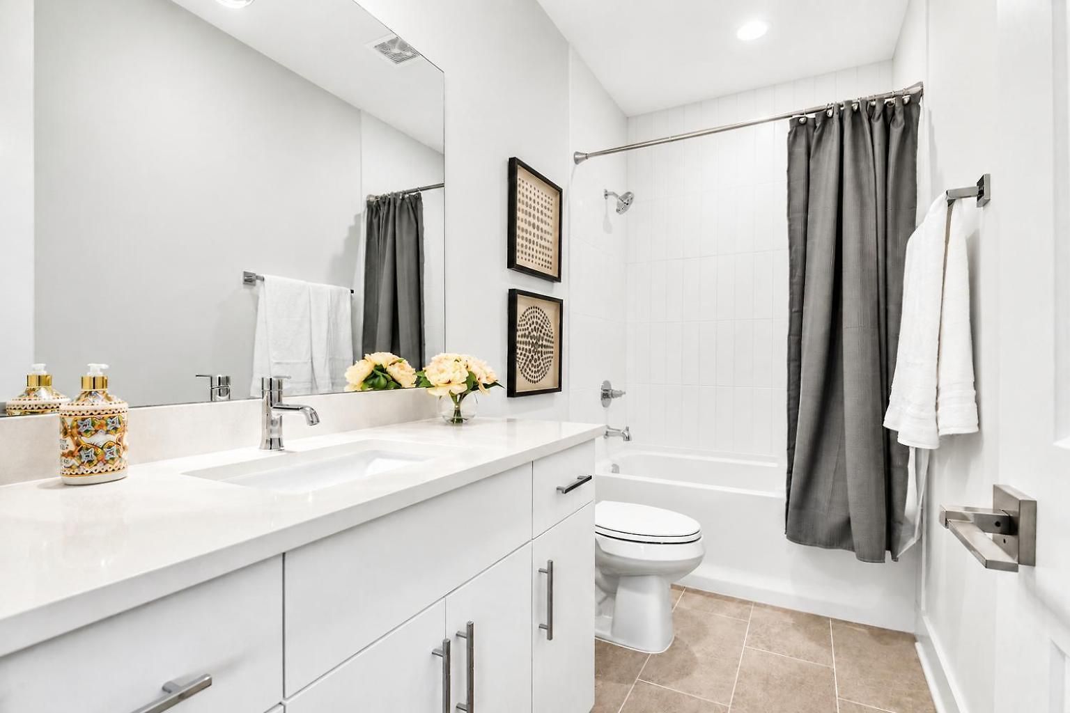 2 Rooftop Homes - Sleeps 24 - Near Geodis Park