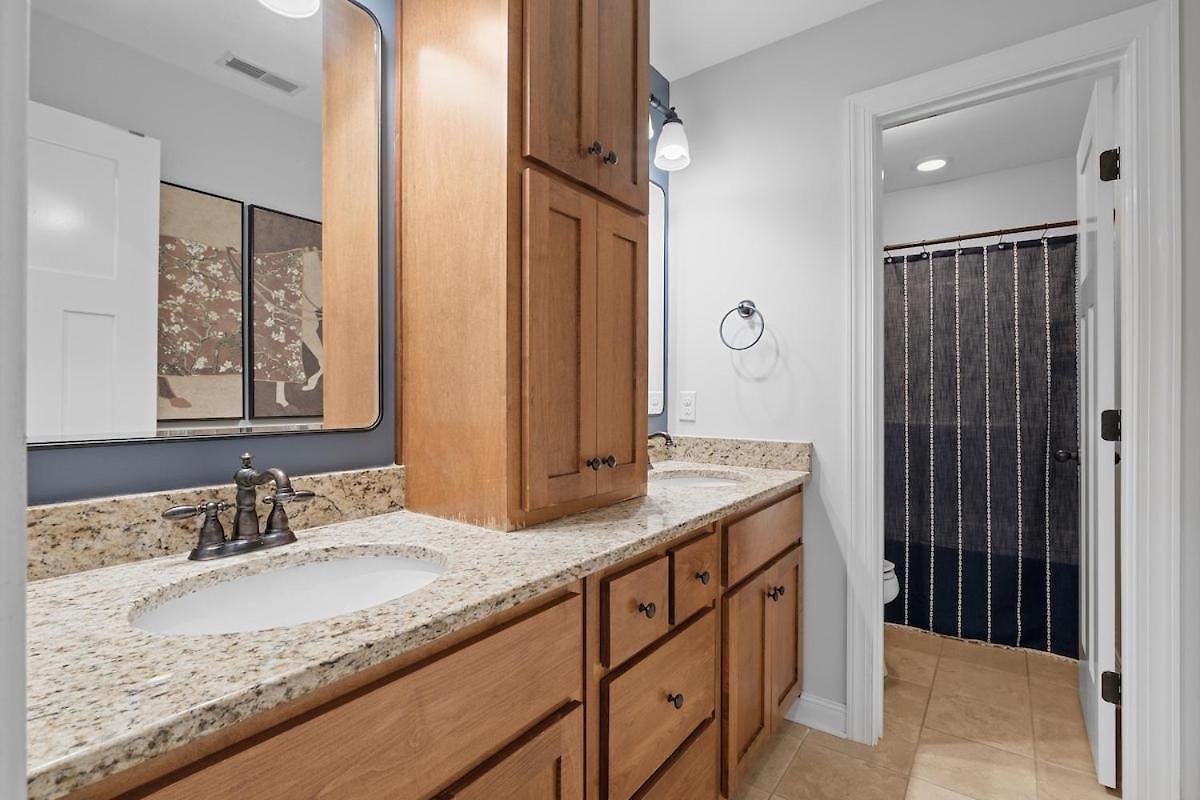 Cedar Peak - Pool Hot Tub & Gym Sleeps 24 Nashville
