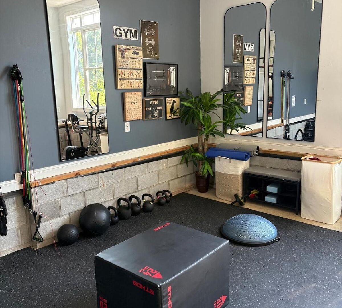 Cedar Peak - Pool Hot Tub & Gym Sleeps 24 * Nashville