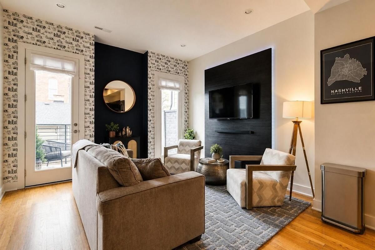 Holiday home Funk House. Mins To Broadway. Parking *