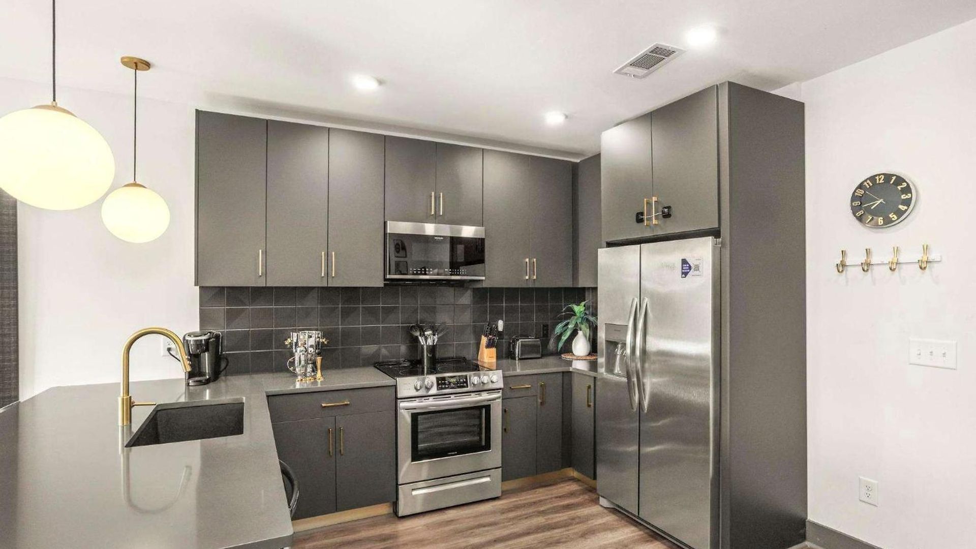 Apartment Muse-ic Luxury - Entire 5 Min To Broadway Nashville
