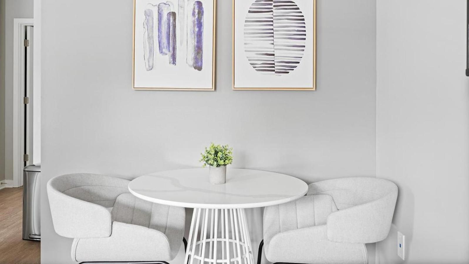 Landing Modern With Amazing Amenities