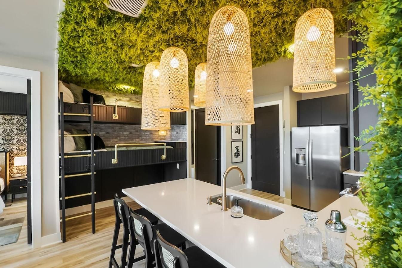 Bourbon And Beyond - Luxury Living - New, 6 Beds Apartment Nashville