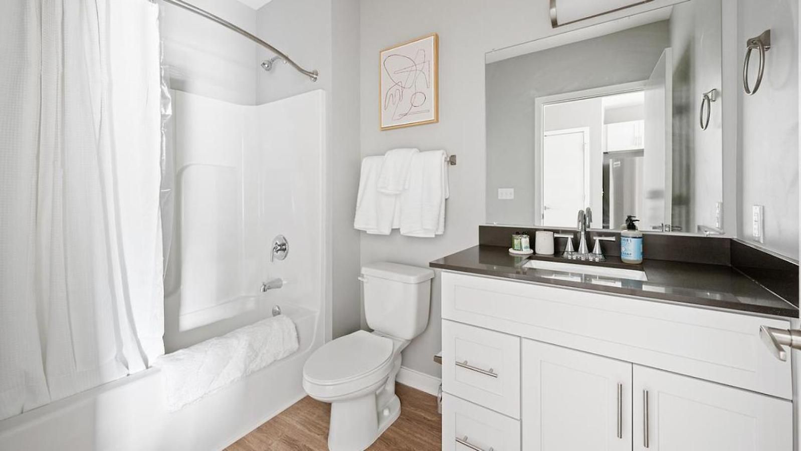 Landing Modern With Amazing Amenities Nashville