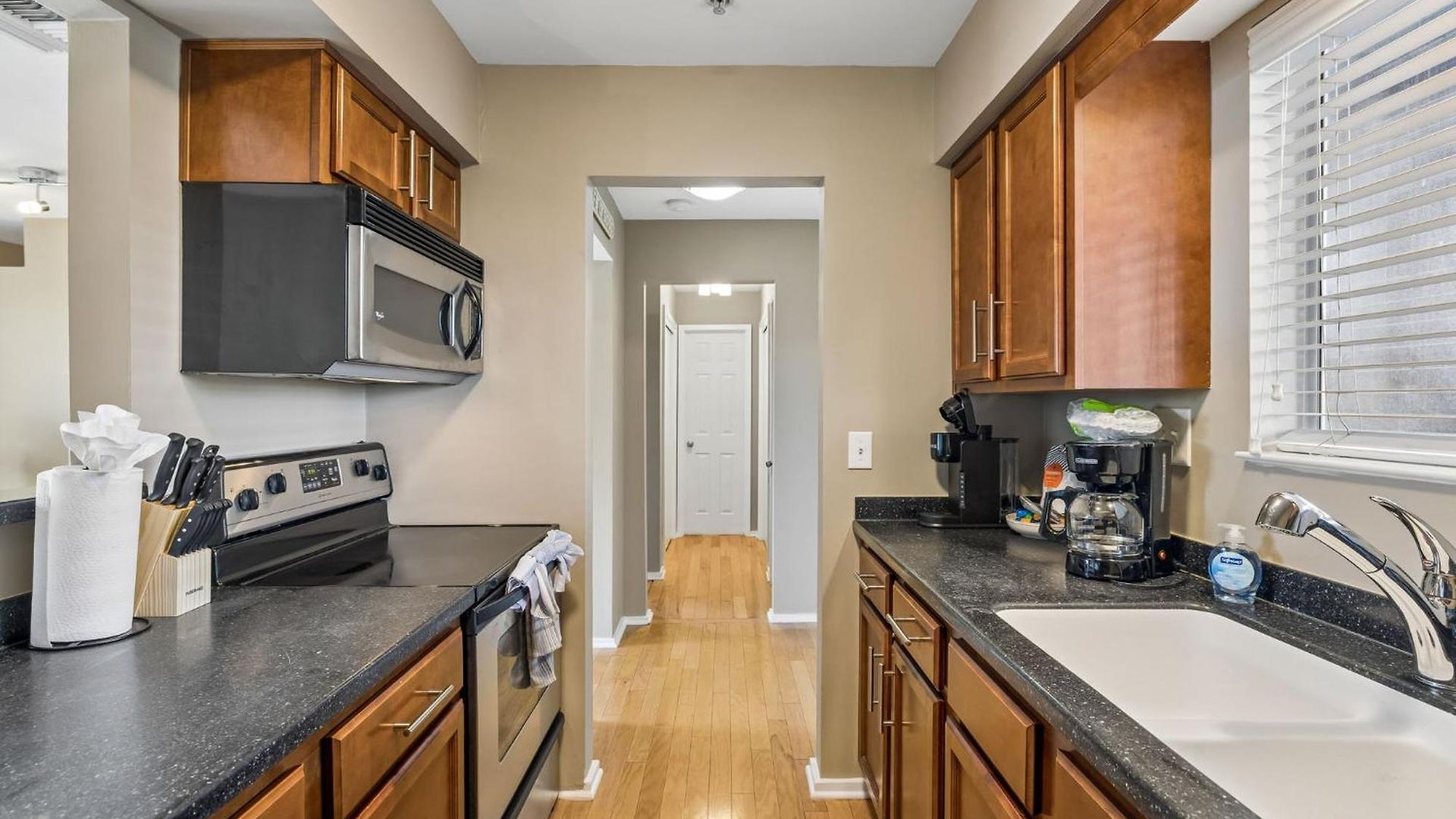 Stylish W Private Deck & River View * Nashville