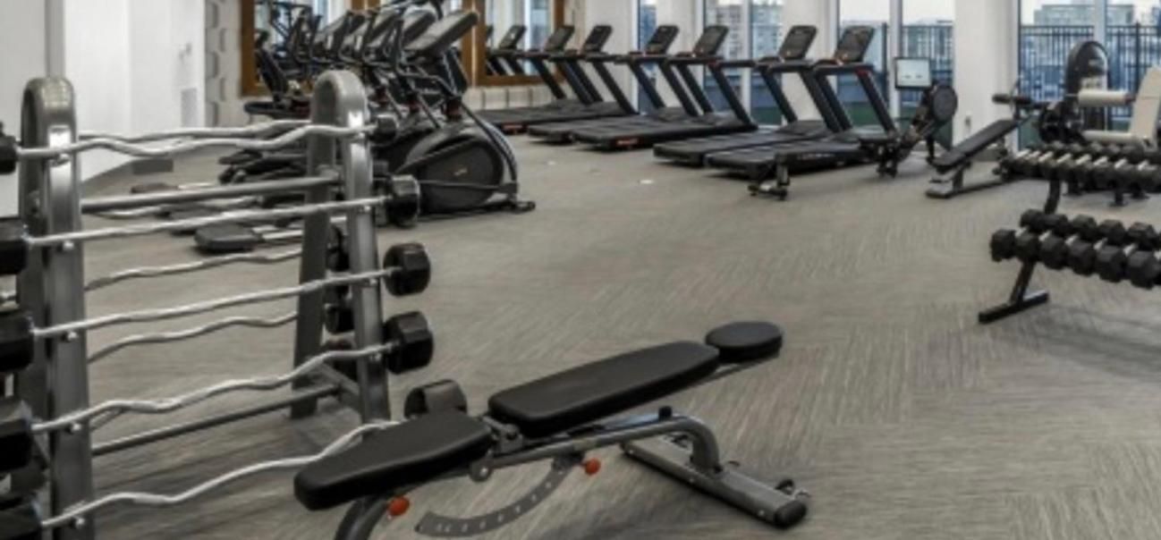 The Amazon Pool Gym Parking Games Apartment *