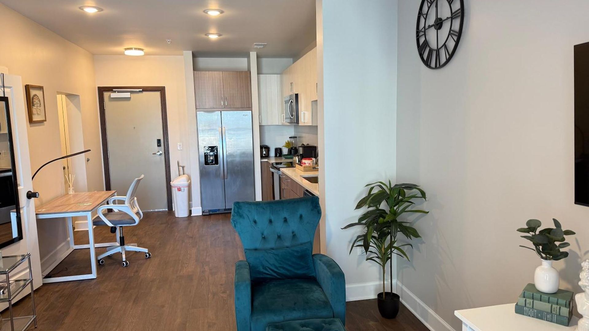 Apartment The Amazon Pool Gym Parking Games Nashville