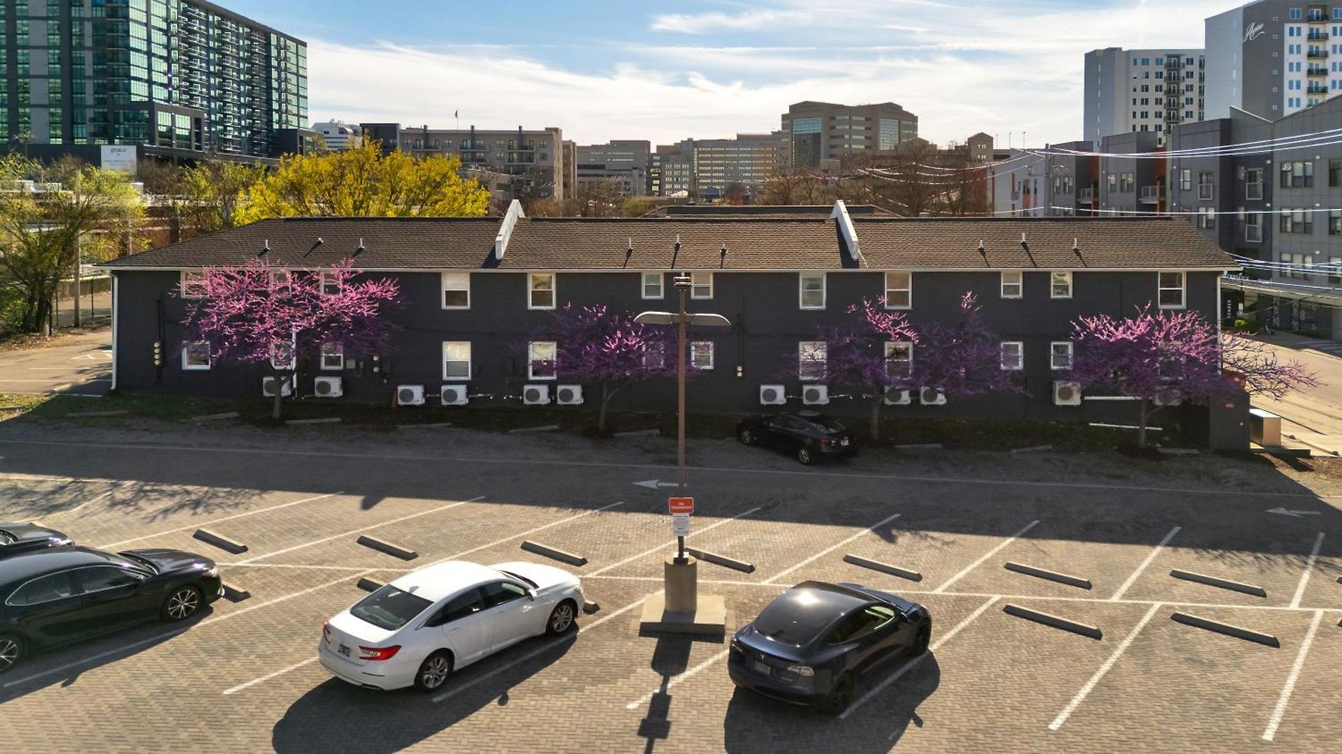 1705 State Street Hotel