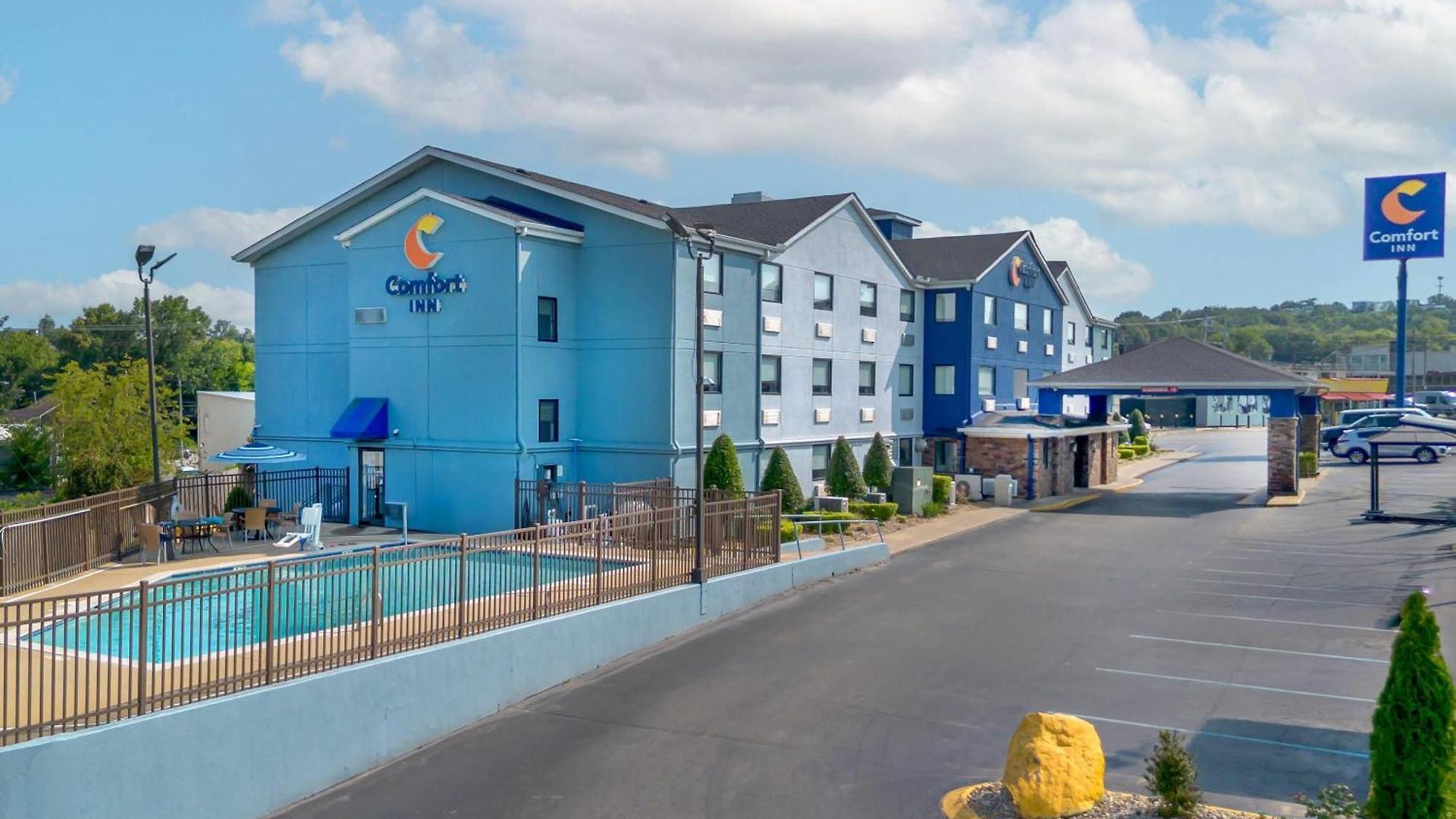 Comfort West 4*