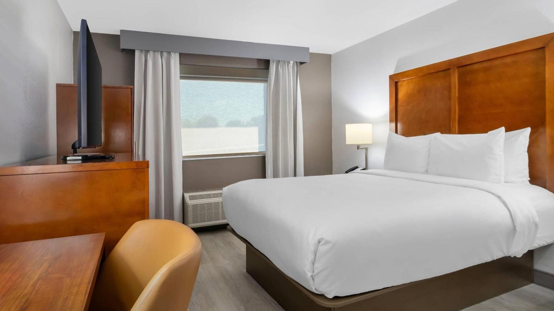 Inn Comfort West