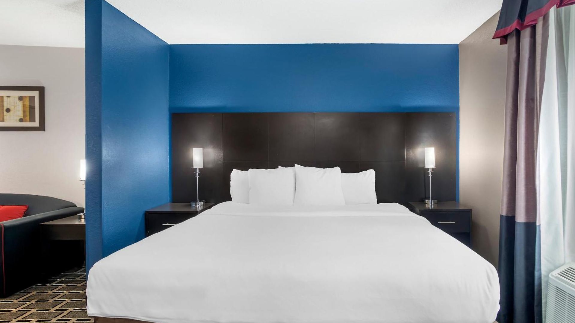 Comfort Airport - Bna Hotel