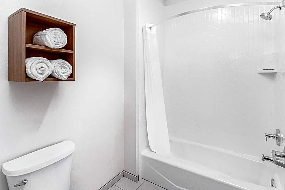 Staybridge - Vanderbilt Area By Ihg Hotel Nashville