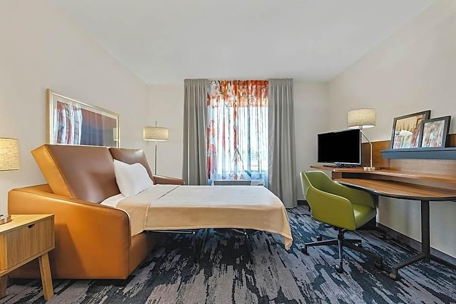 Fairfield & By Marriott Downtown-metrocenter
