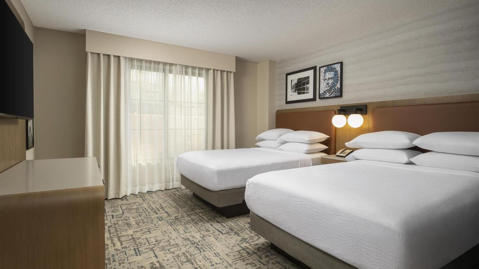 Embassy - At Vanderbilt 3*