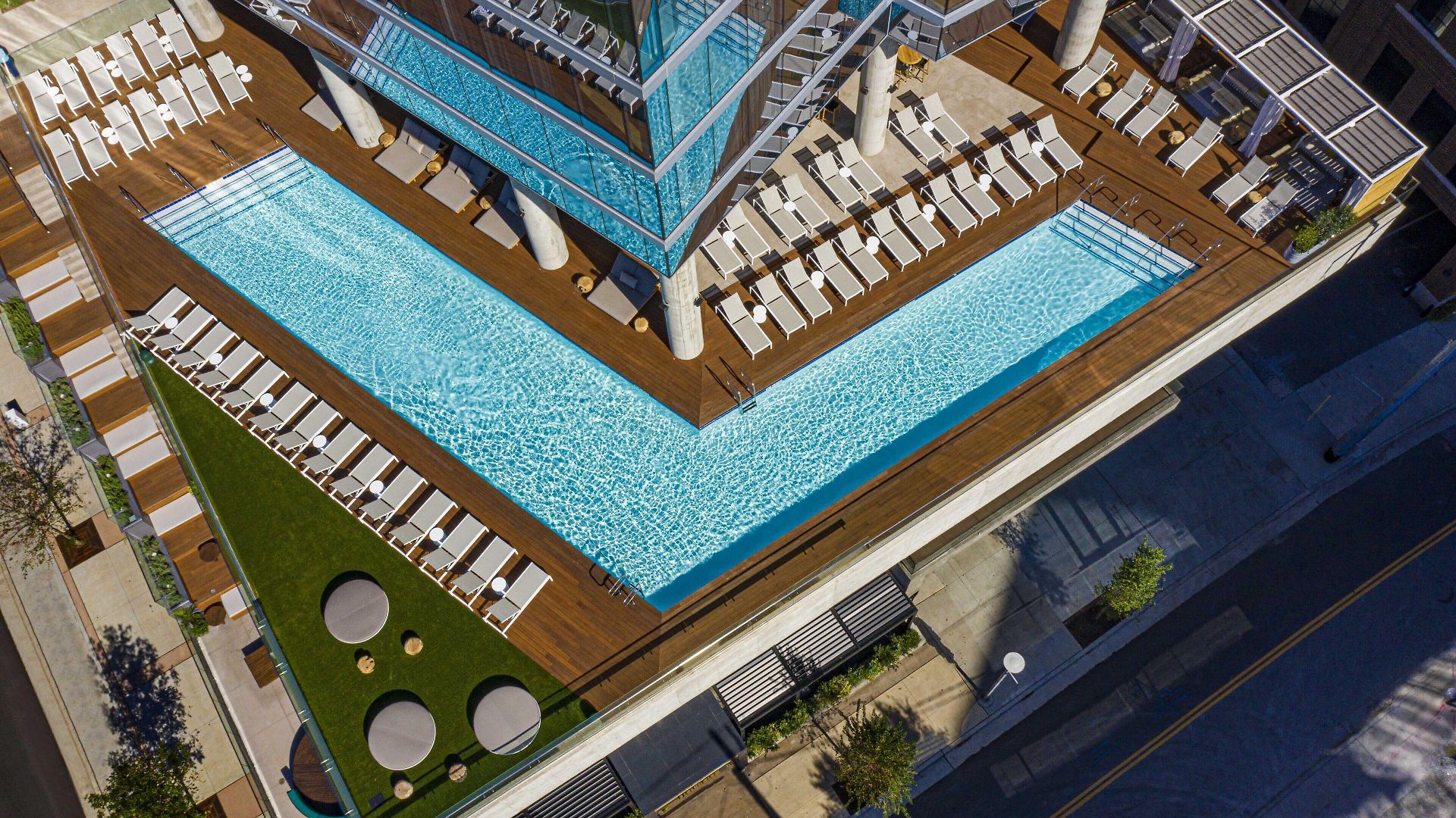 W 5* Nashville