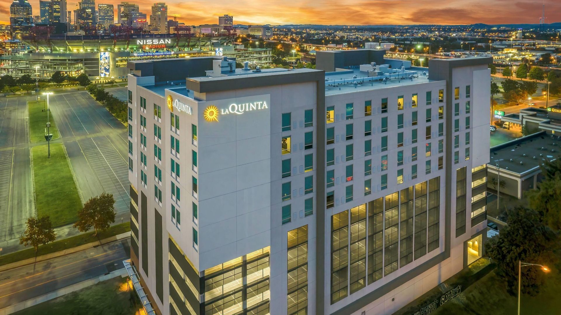 La Quinta & By Wyndham Downtown Stadium 3*