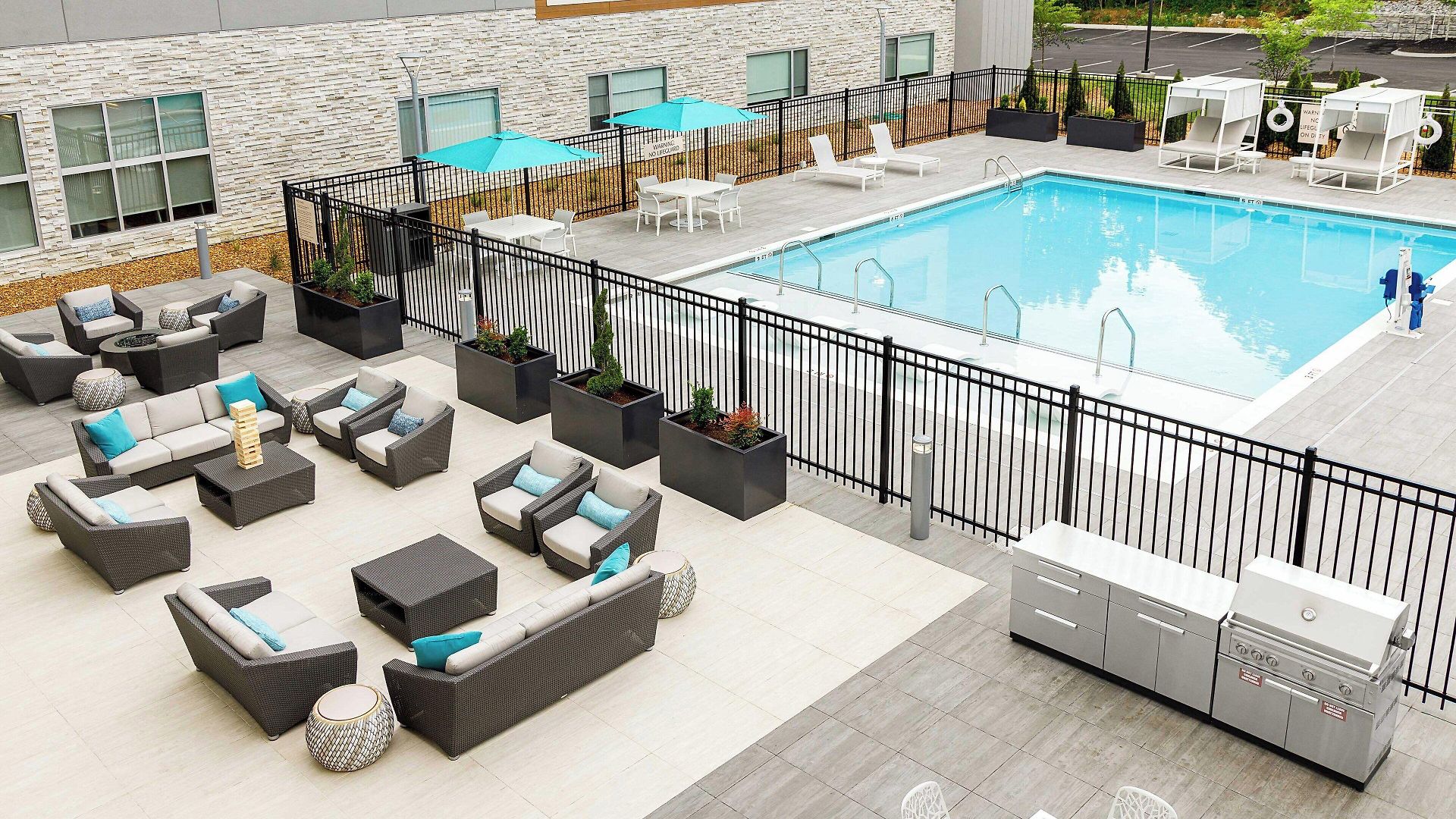 Element By Marriott Airport 3*