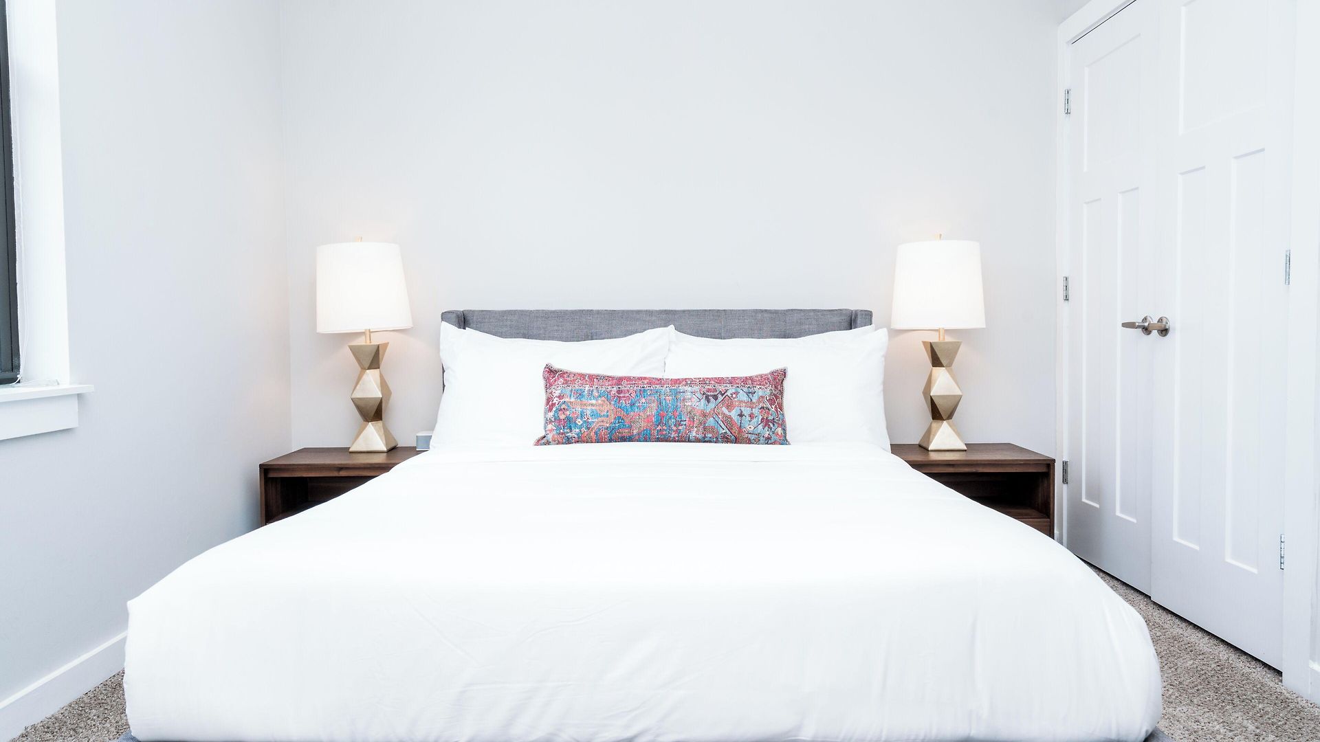 Cozysuites Music Row Hotel *
