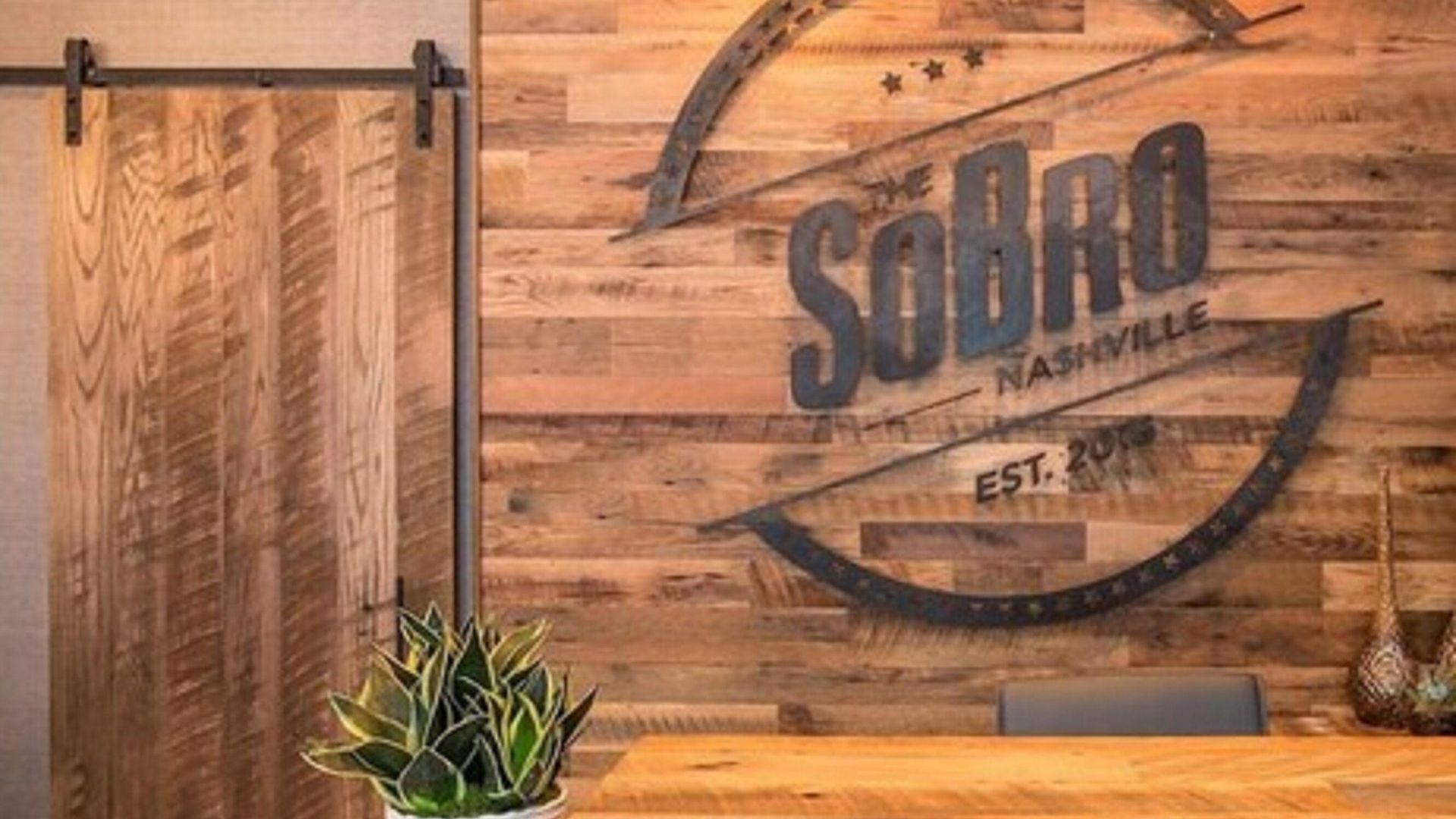 Hotel Placemakr Premier Sobro