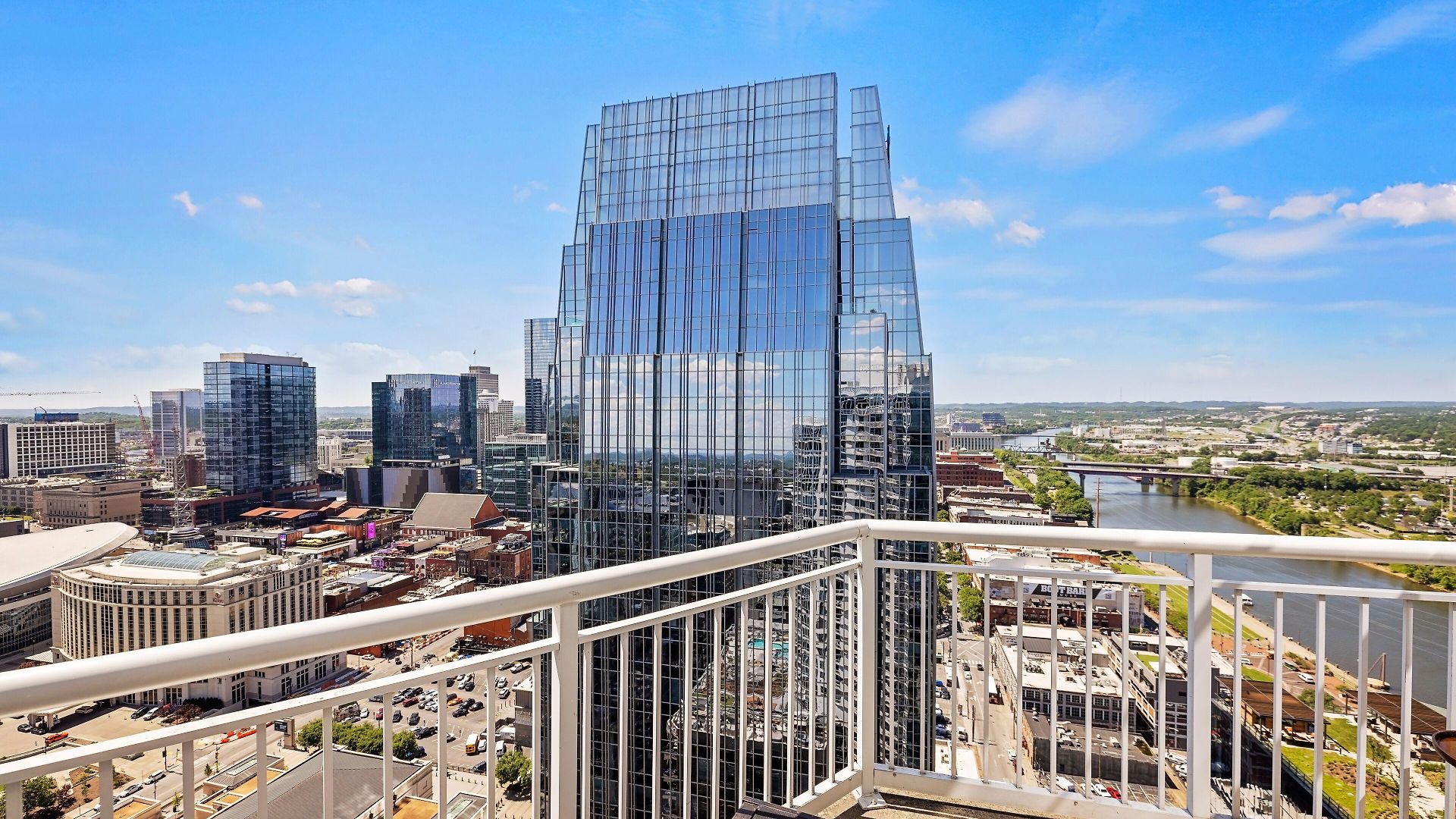 Hotel Placemakr Premier Sobro 5*
