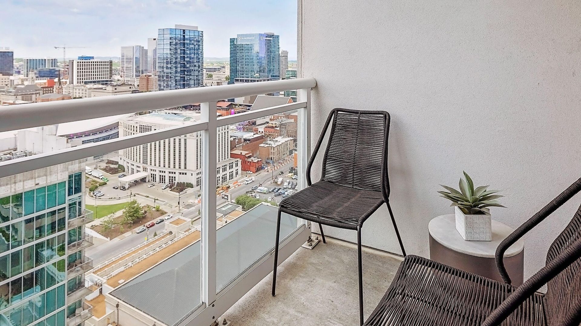 Placemakr Premier Sobro Nashville